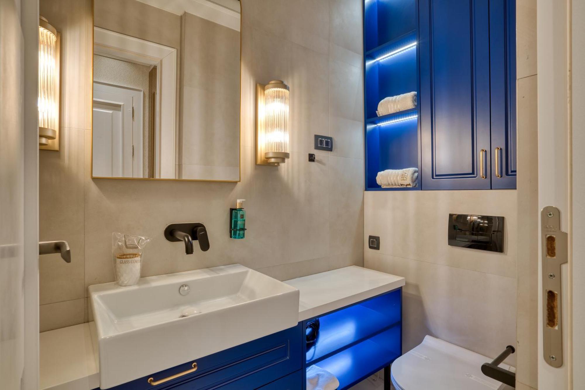 Hive Luxury Suites By Mn Property Kotor Dış mekan fotoğraf