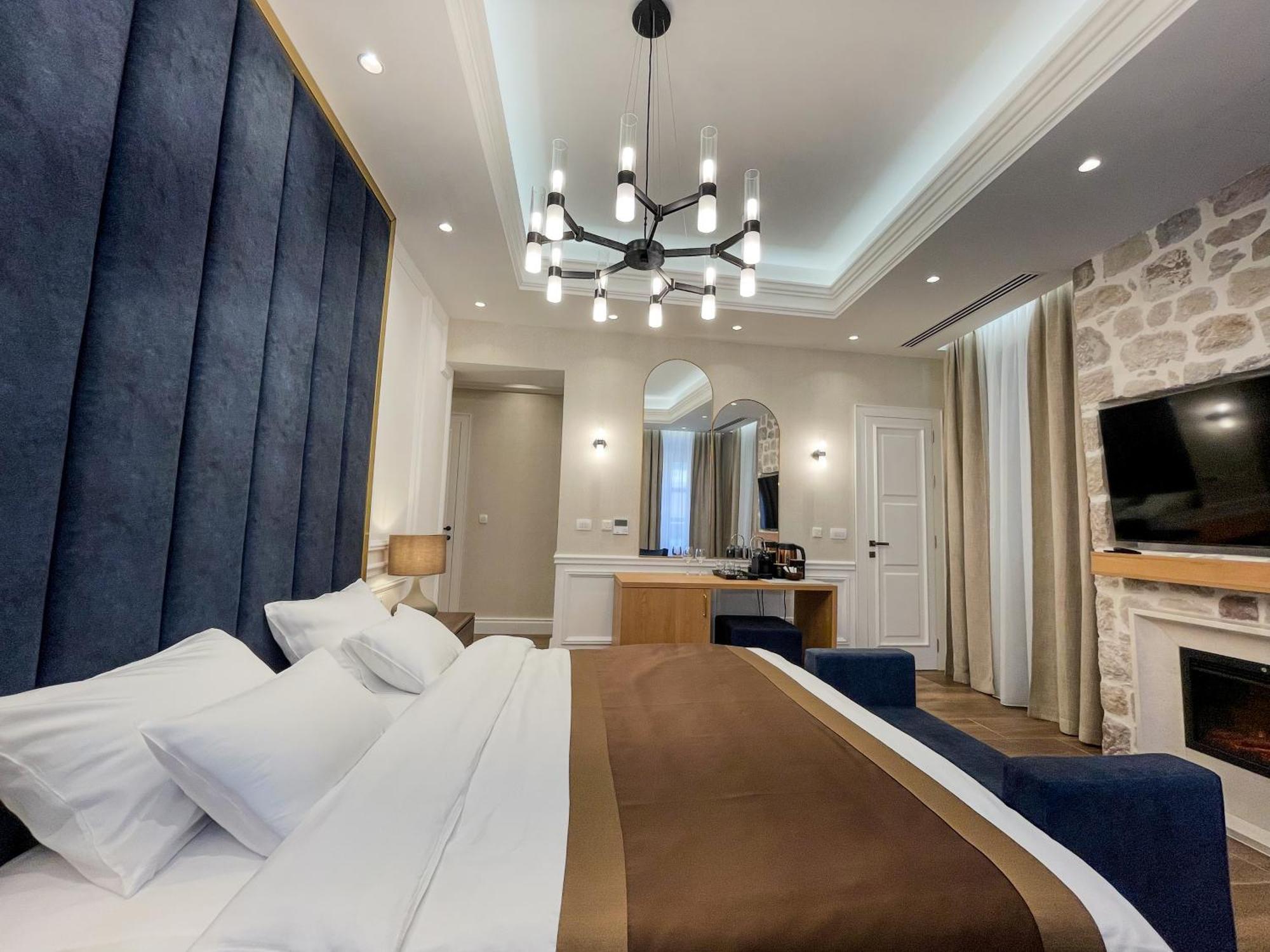 Hive Luxury Suites By Mn Property Kotor Dış mekan fotoğraf
