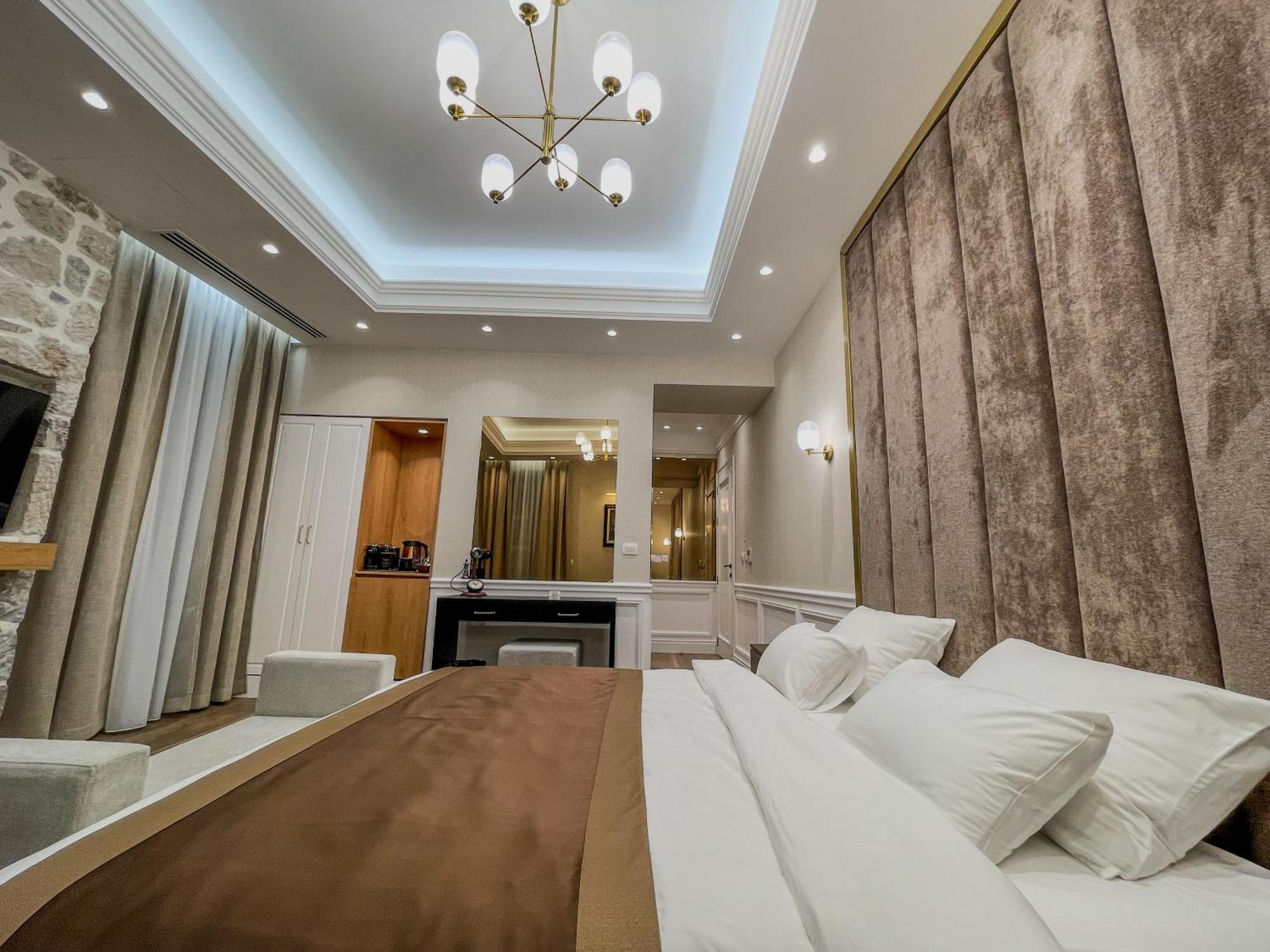 Hive Luxury Suites By Mn Property Kotor Dış mekan fotoğraf